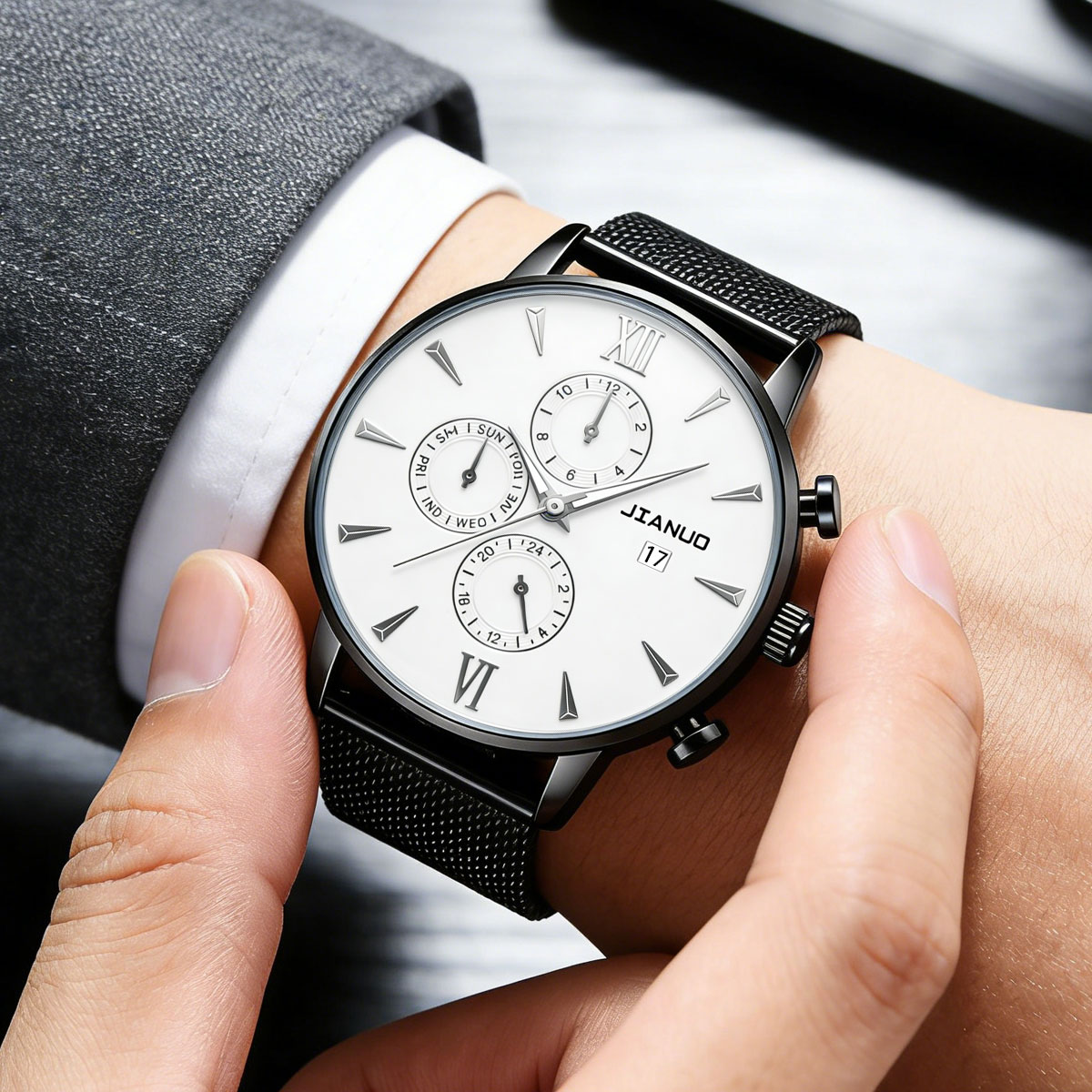 トレンディなカジュアルメンズミラノメッシュベルトウォッチファ - Mesh Stainless Strap のレビューと価格